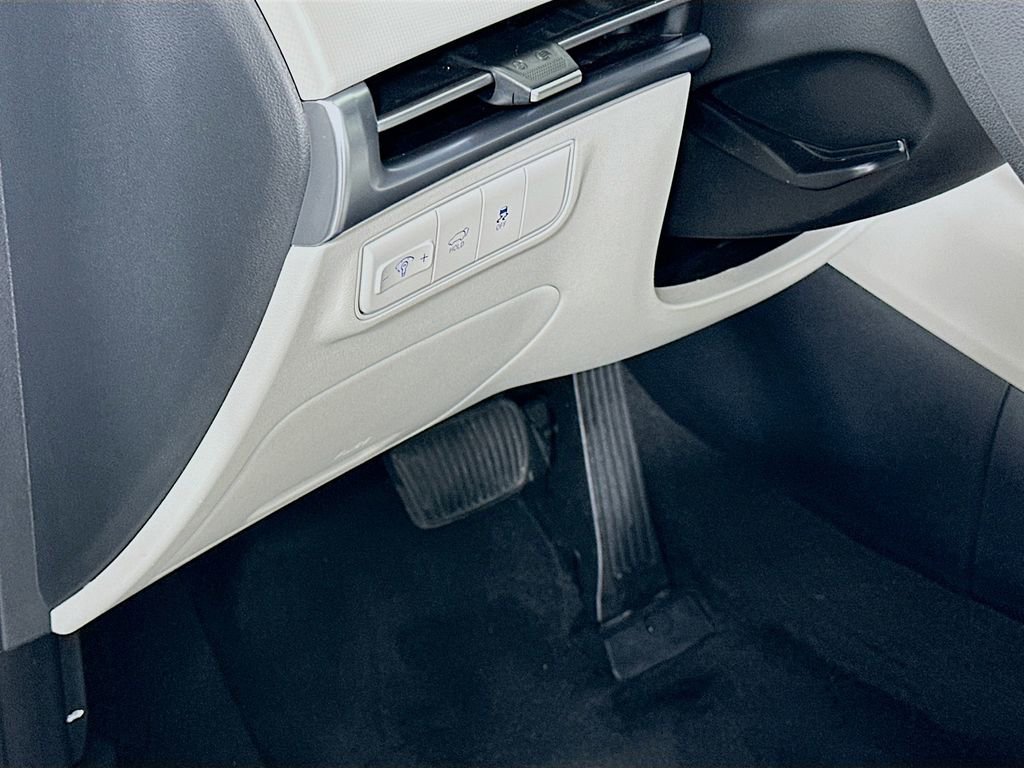 Certified 2025 Hyundai Tucson SEL image 10