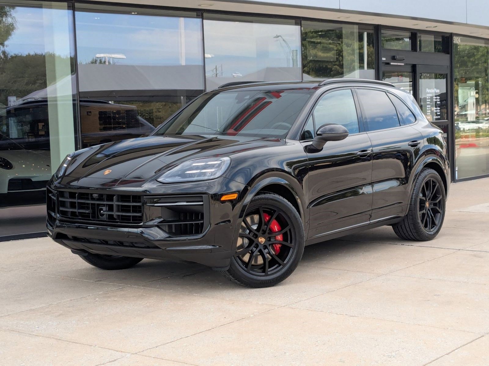 New 2026 Porsche Cayenne S image 1