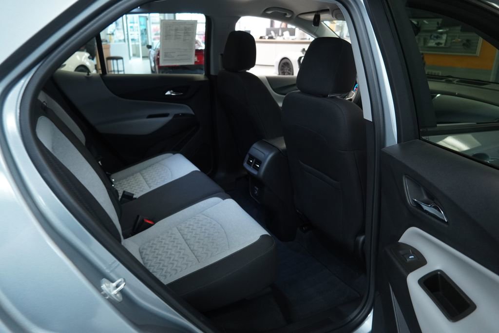 Used 2023 Chevrolet Equinox LS w/ LS Convenience Package image 23