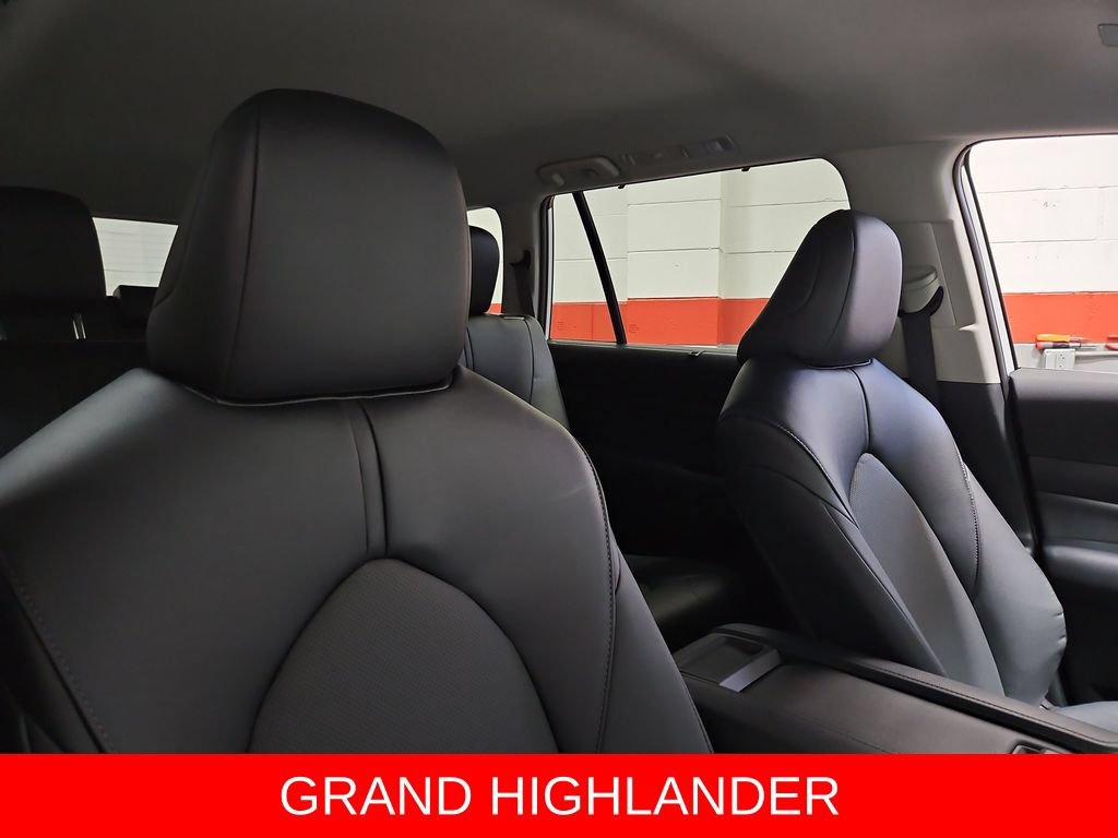New 2026 Toyota Grand Highlander AWD image 27