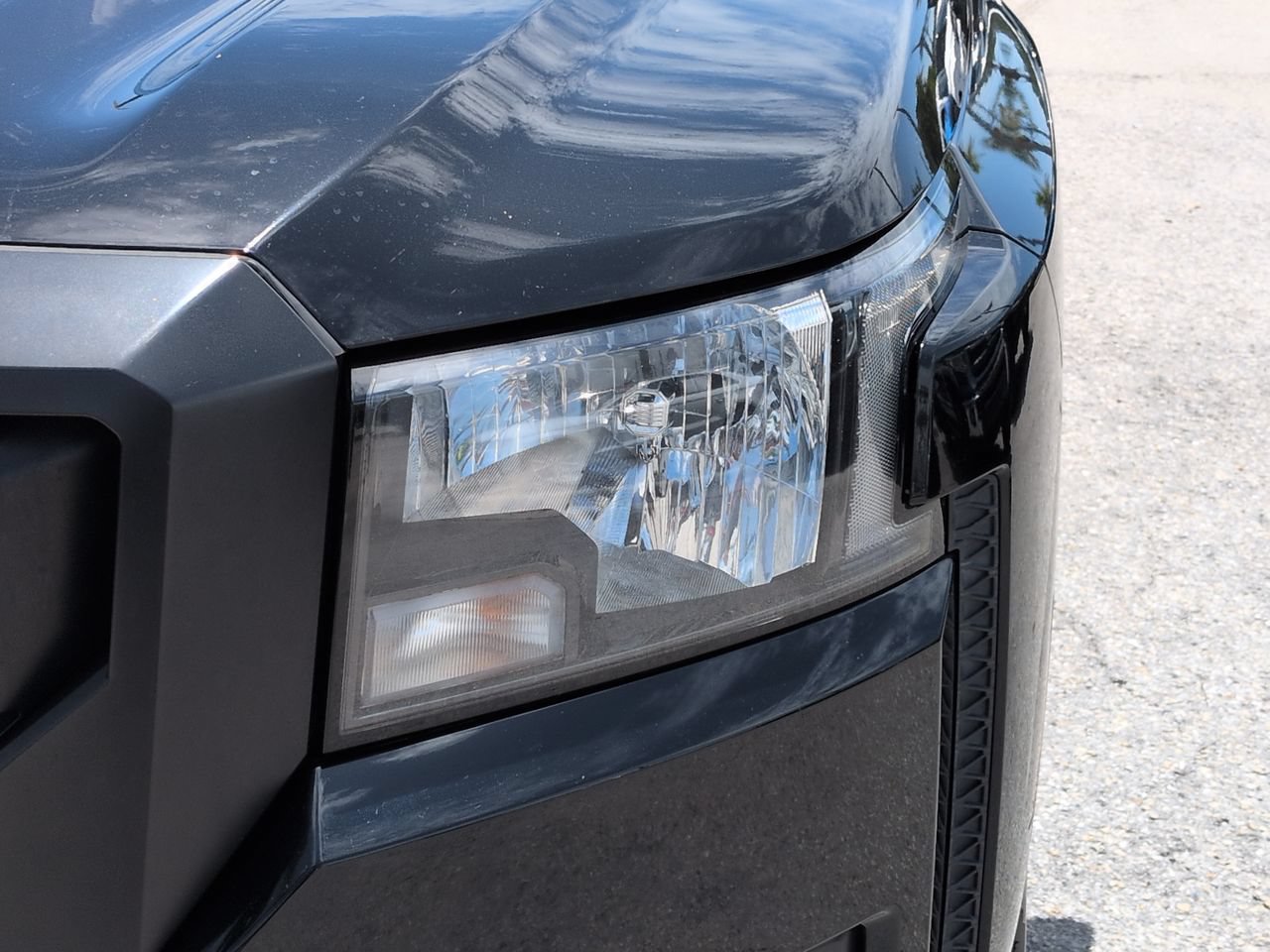 Used 2023 Nissan Frontier S w/ Technology Package RWD image 10