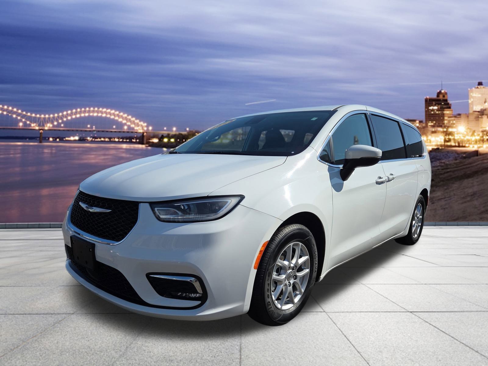 Certified 2023 Chrysler Pacifica Touring-L