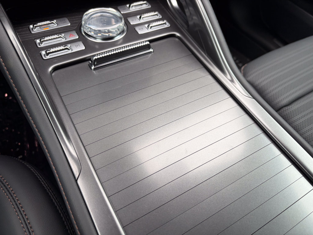 New 2026 Lincoln Nautilus Reserve w/ Jet Appearance Package AWD/4WD image 40