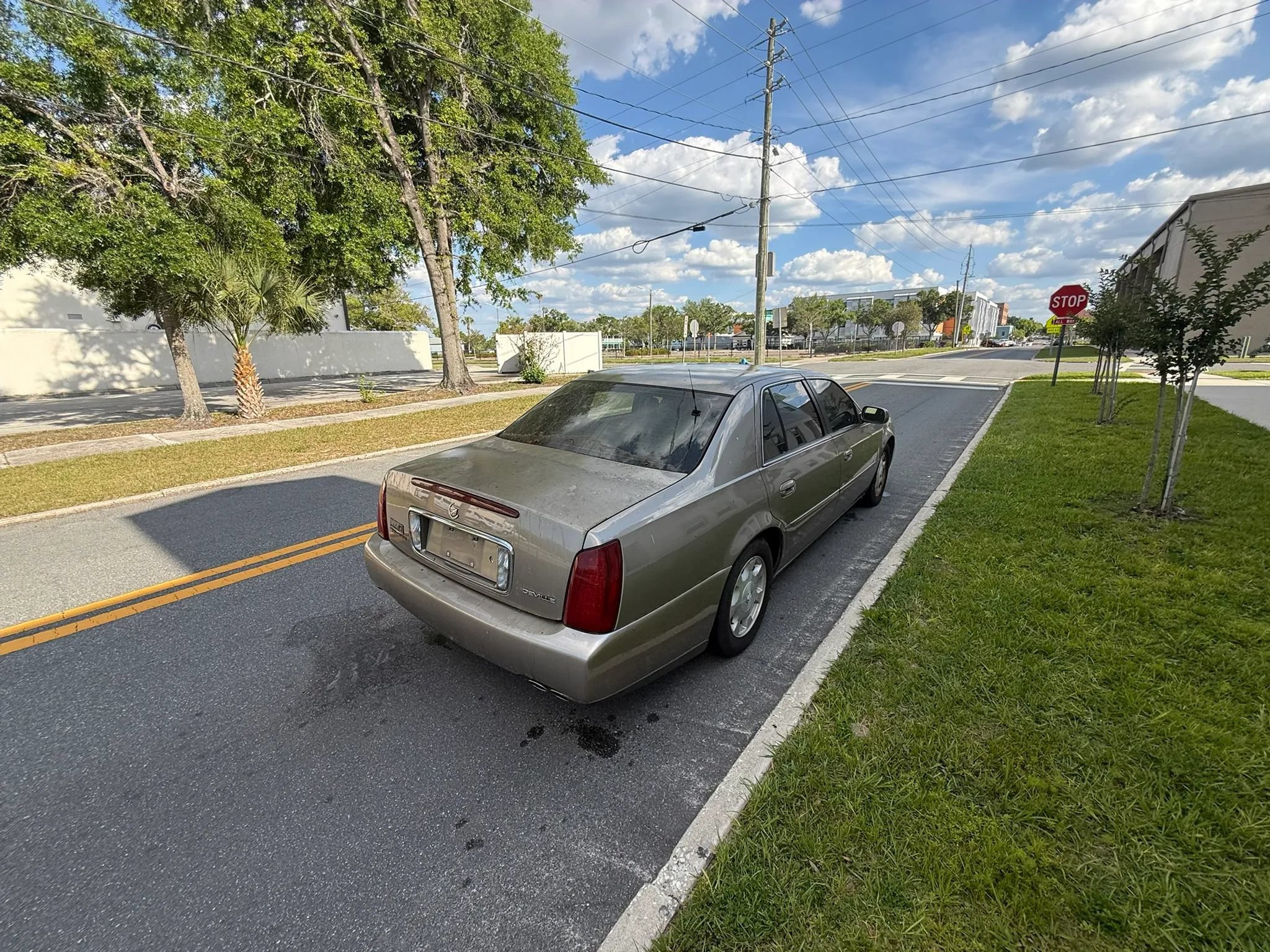 Used 2002 Cadillac De Ville w/ Comfort/Convenience Pkg FWD image 6
