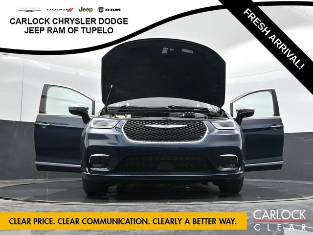 Used 2023 Chrysler Pacifica Limited FWD image 55