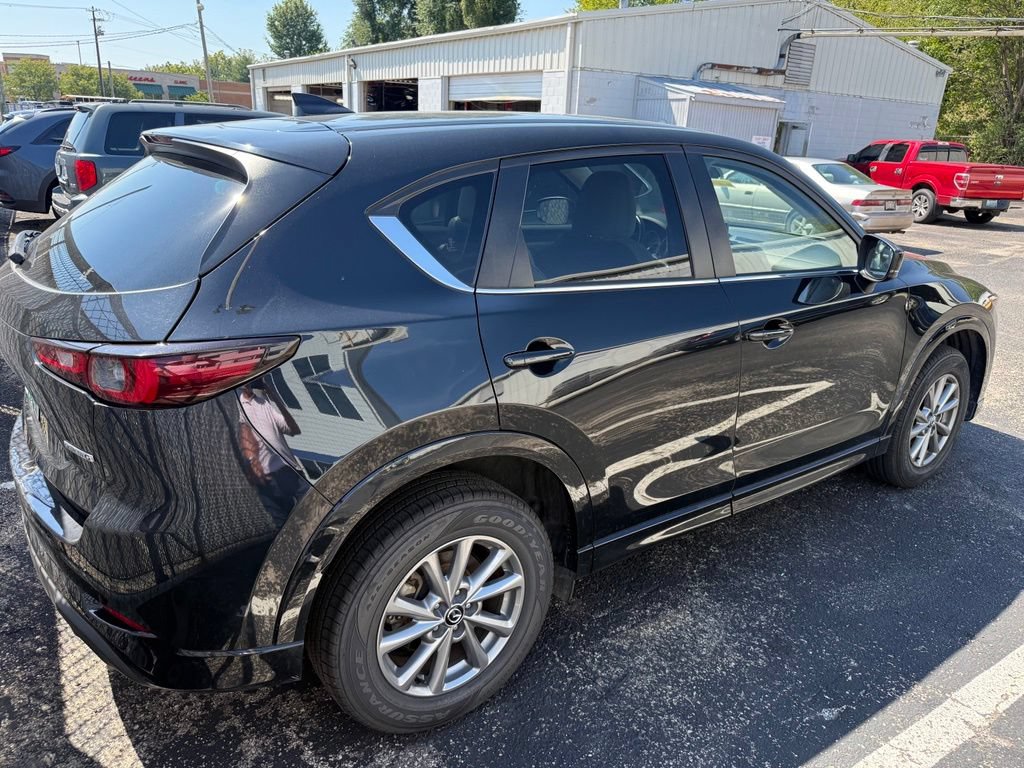 Used 2025 MAZDA CX-5 AWD 2.5 S w/ Preferred Package image 3