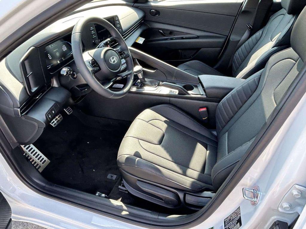 New 2026 Hyundai Elantra SEL Sport FWD image 38