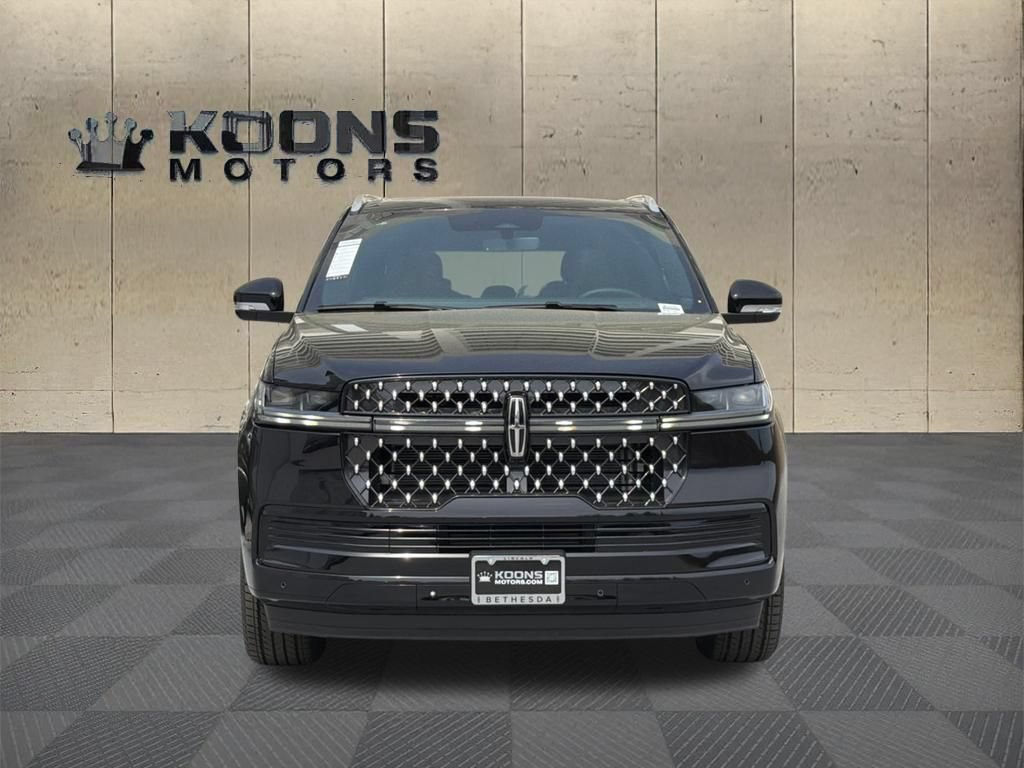 New 2026 Lincoln Navigator L Black Label AWD/4WD image 3
