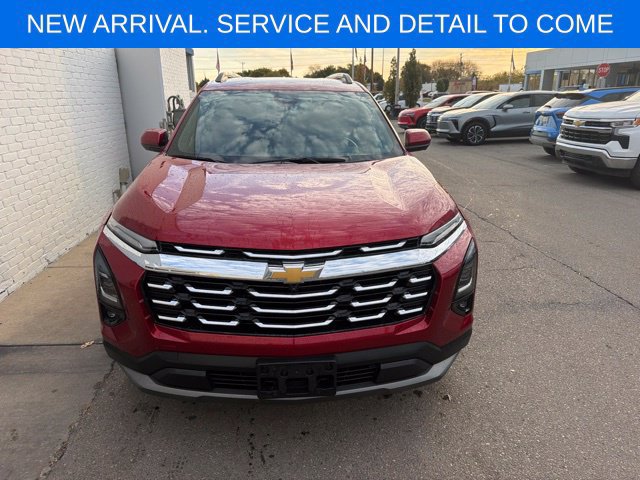 Used 2025 Chevrolet Equinox LT w/ Convenience Package II FWD image 3
