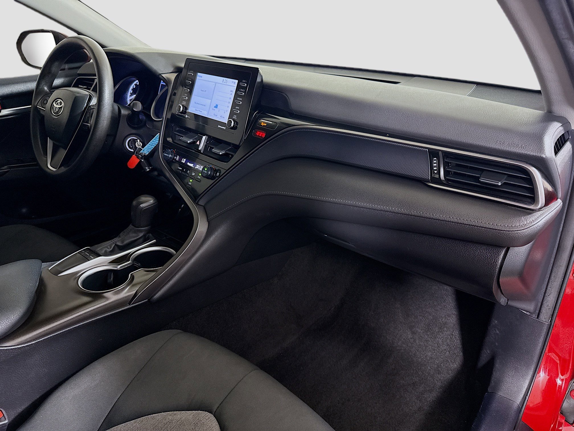 Used 2024 Toyota Camry LE image 29