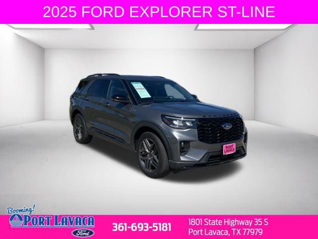 Used 2025 Ford Explorer ST-Line w/ ST-Line Street Pack AWD/4WD image 1