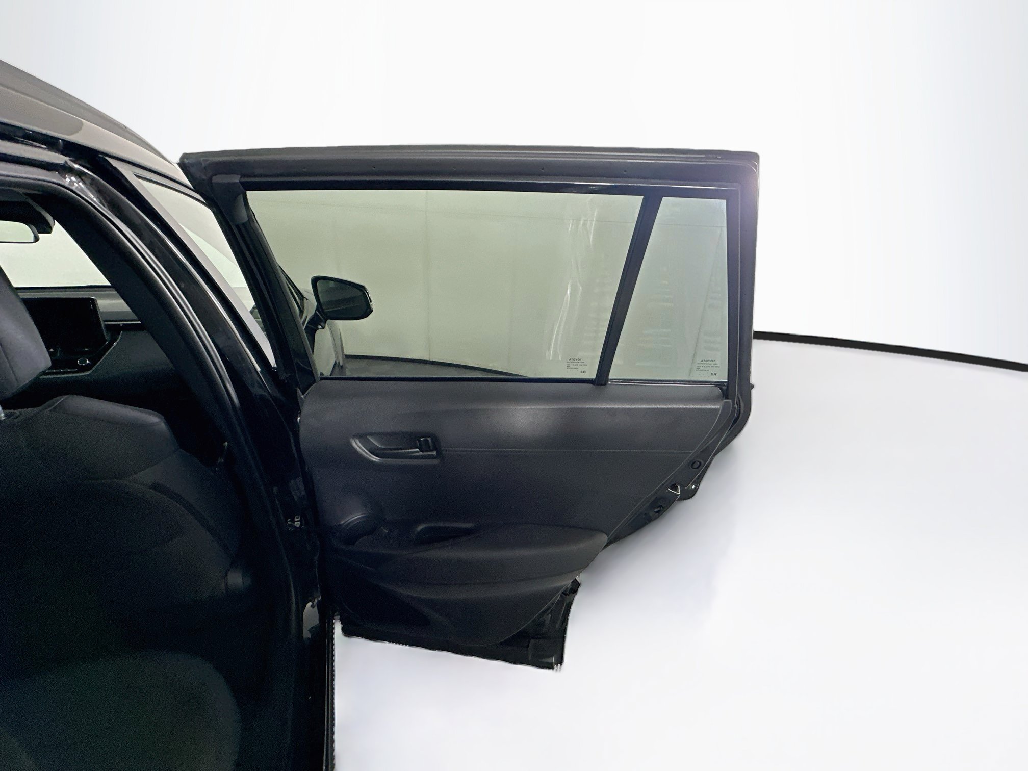 Used 2026 Toyota Corolla Cross LE FWD image 29