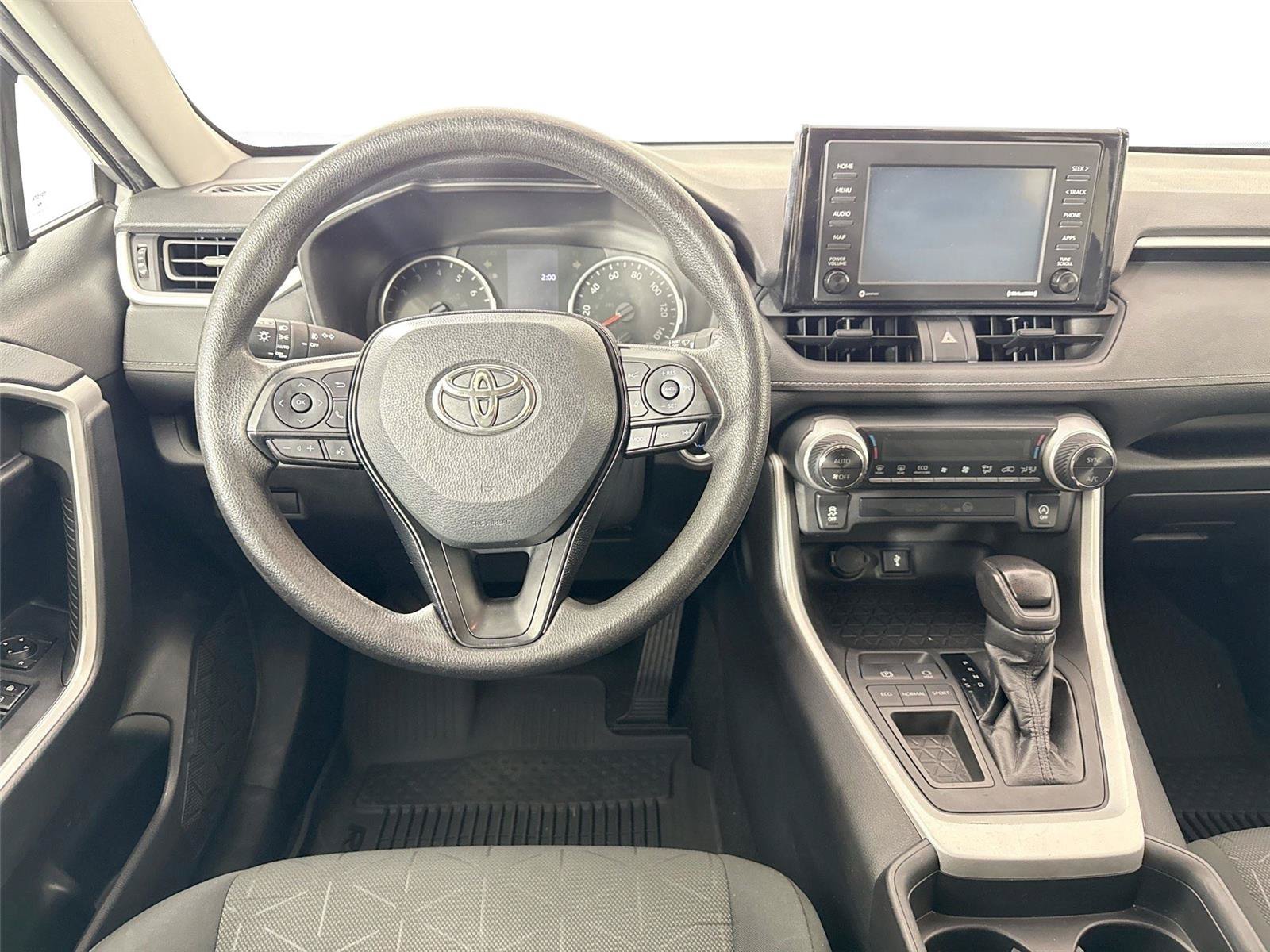 Used 2021 Toyota RAV4 XLE FWD image 26