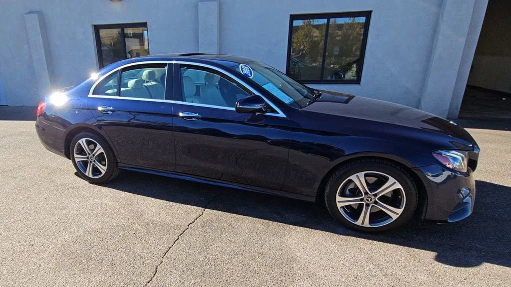 Used 2018 Mercedes-Benz E 300 4MATIC image 9