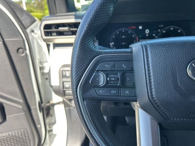 Used 2024 Toyota Tacoma TRD Off-Road AWD/4WD image 21