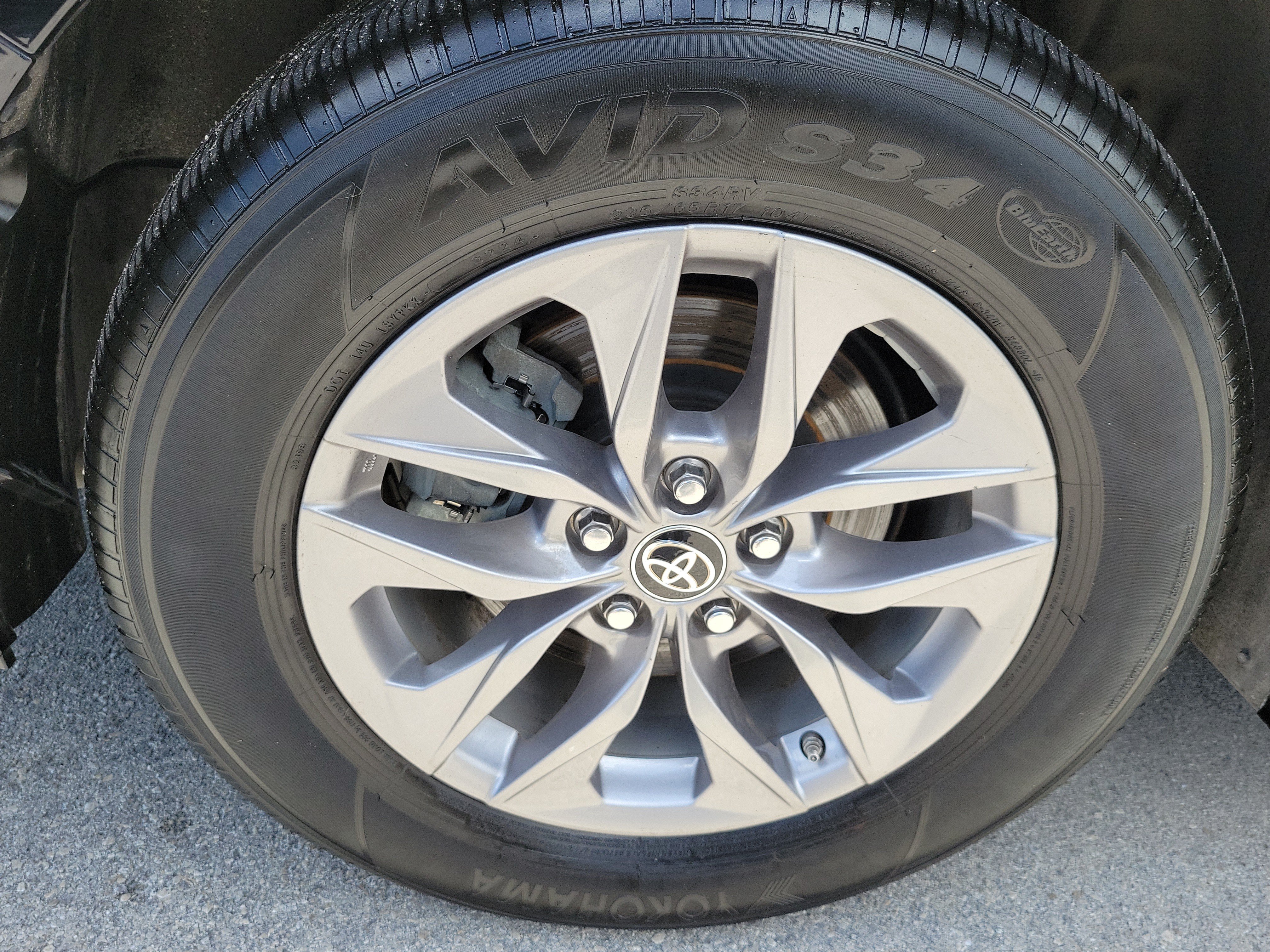 Used 2021 Toyota Sienna XLE FWD image 30