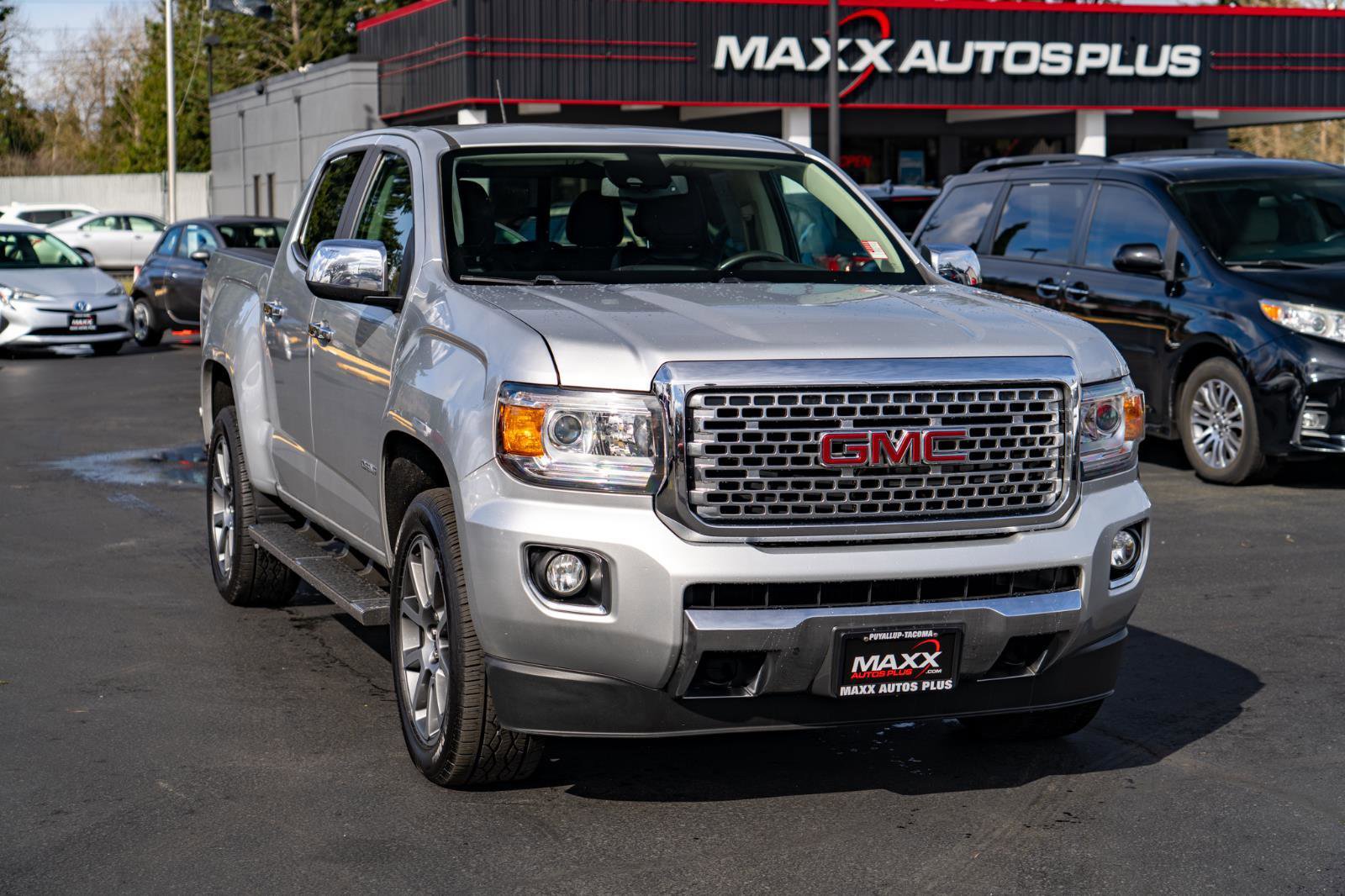 Used 2018 GMC Canyon Denali AWD/4WD image 2