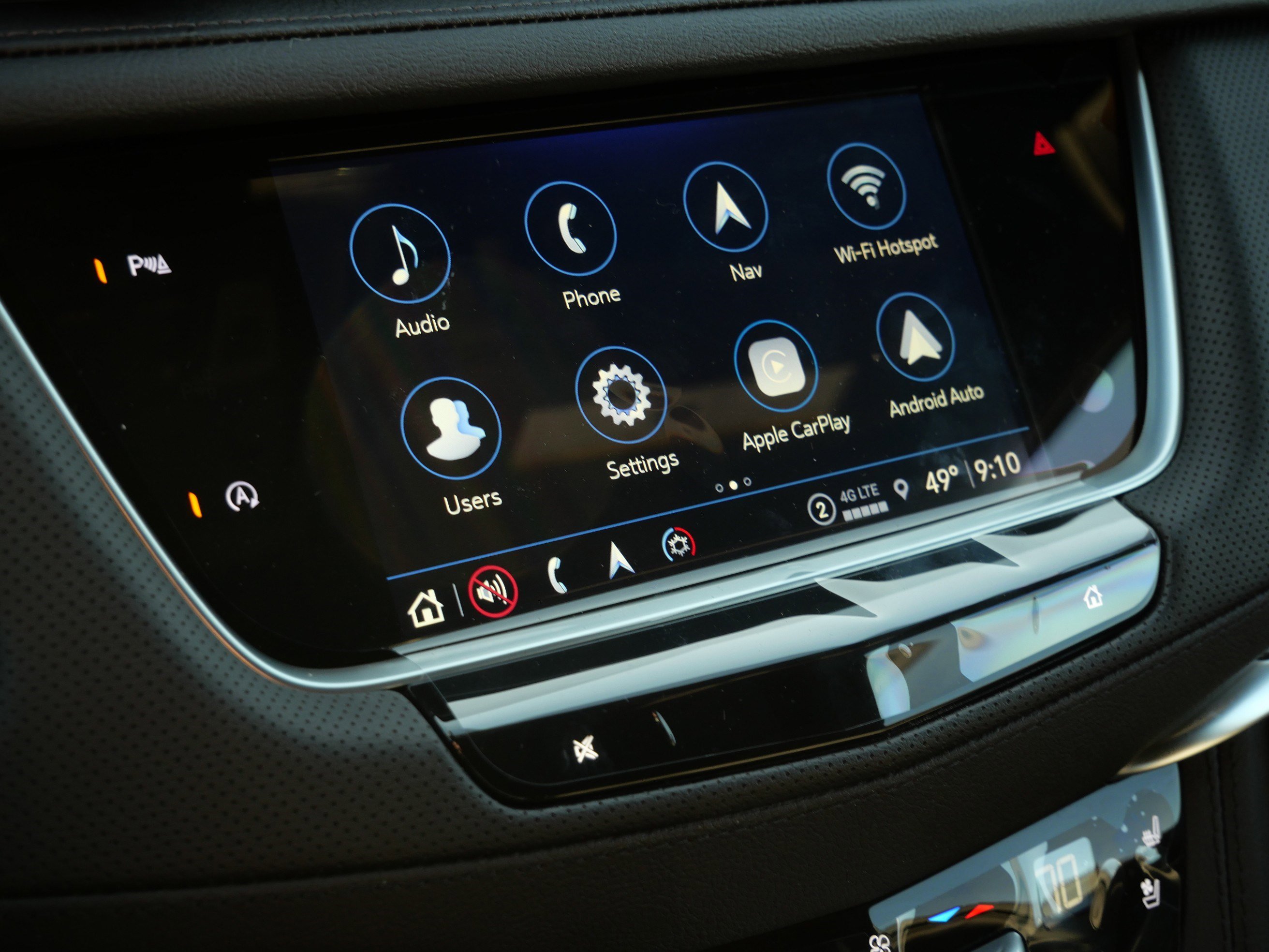 Used 2025 Cadillac XT5 Premium Luxury w/ LPO, Floor Liner Package image 20