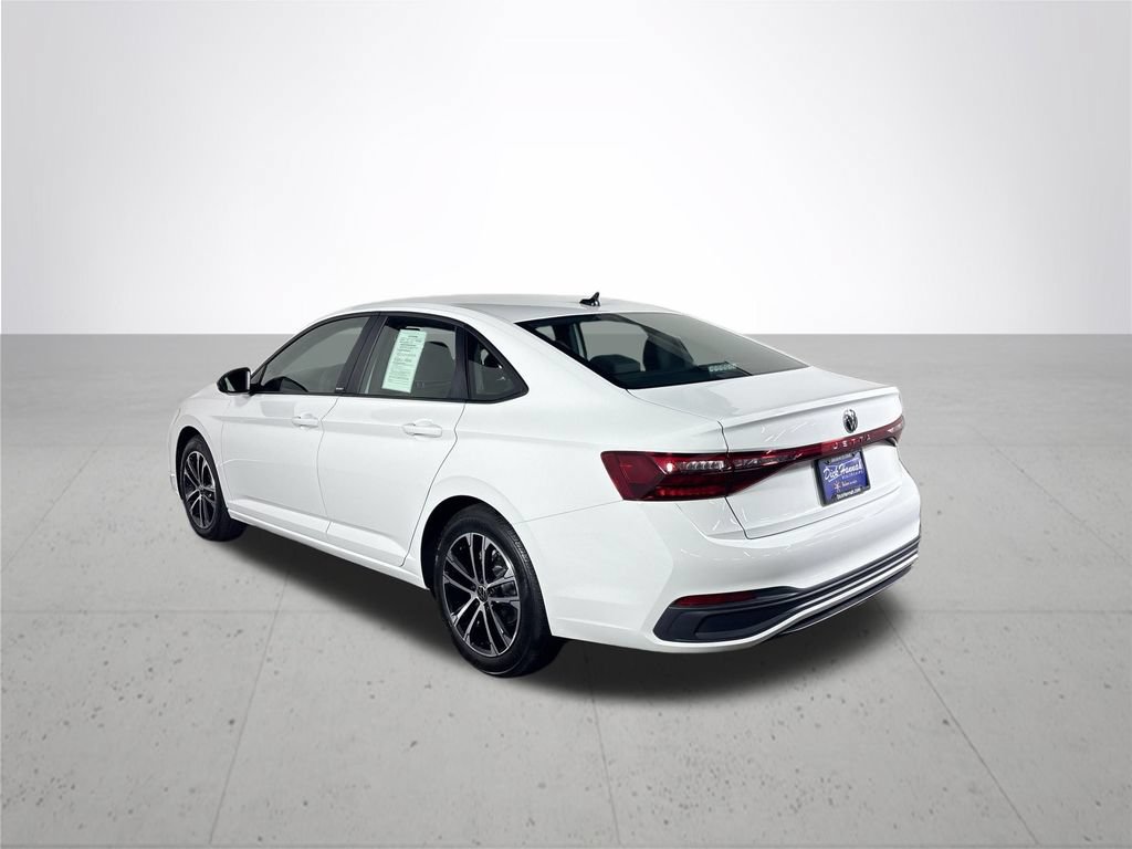 Used 2025 Volkswagen Jetta Sport FWD image 10
