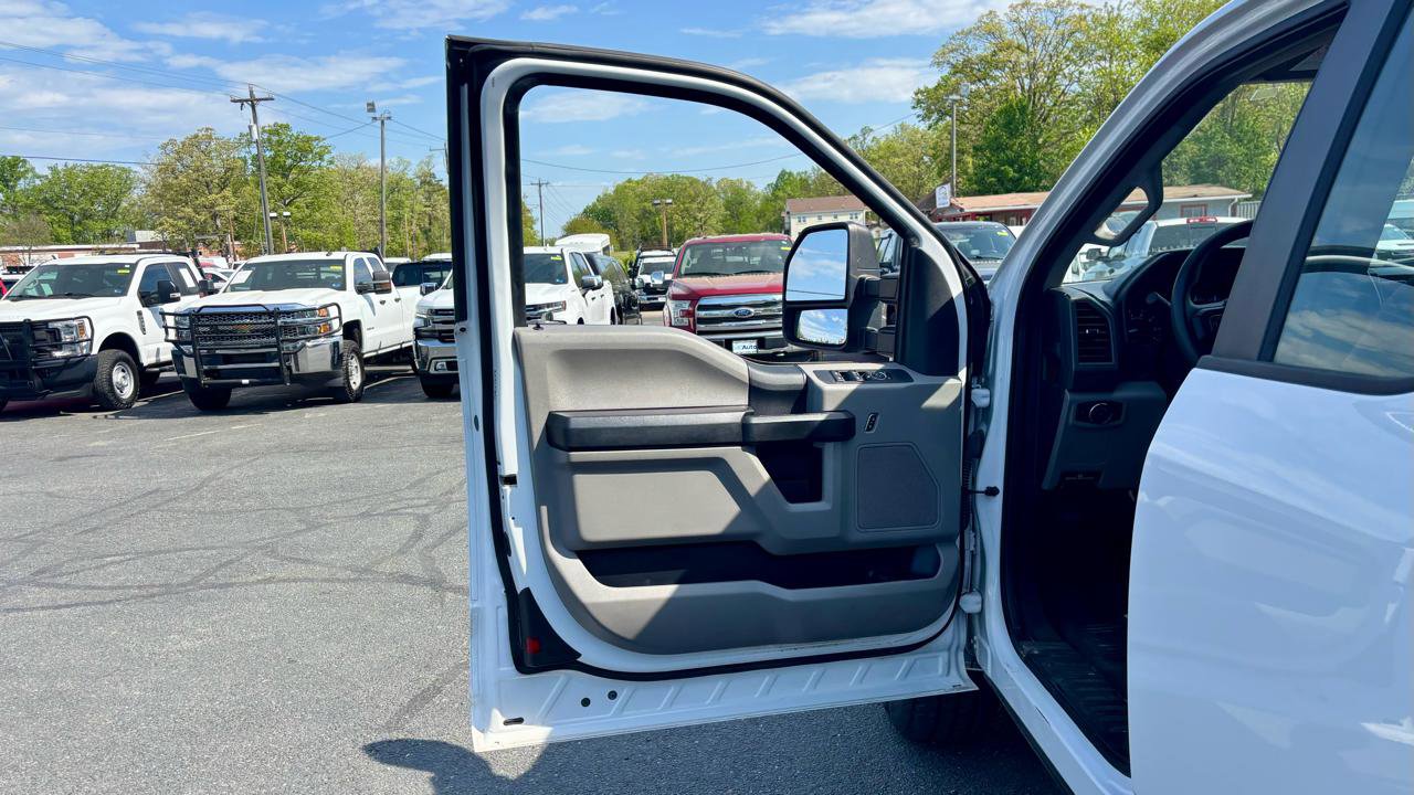 Used 2019 Ford F350 XL w/ Power Equipment Group image 14