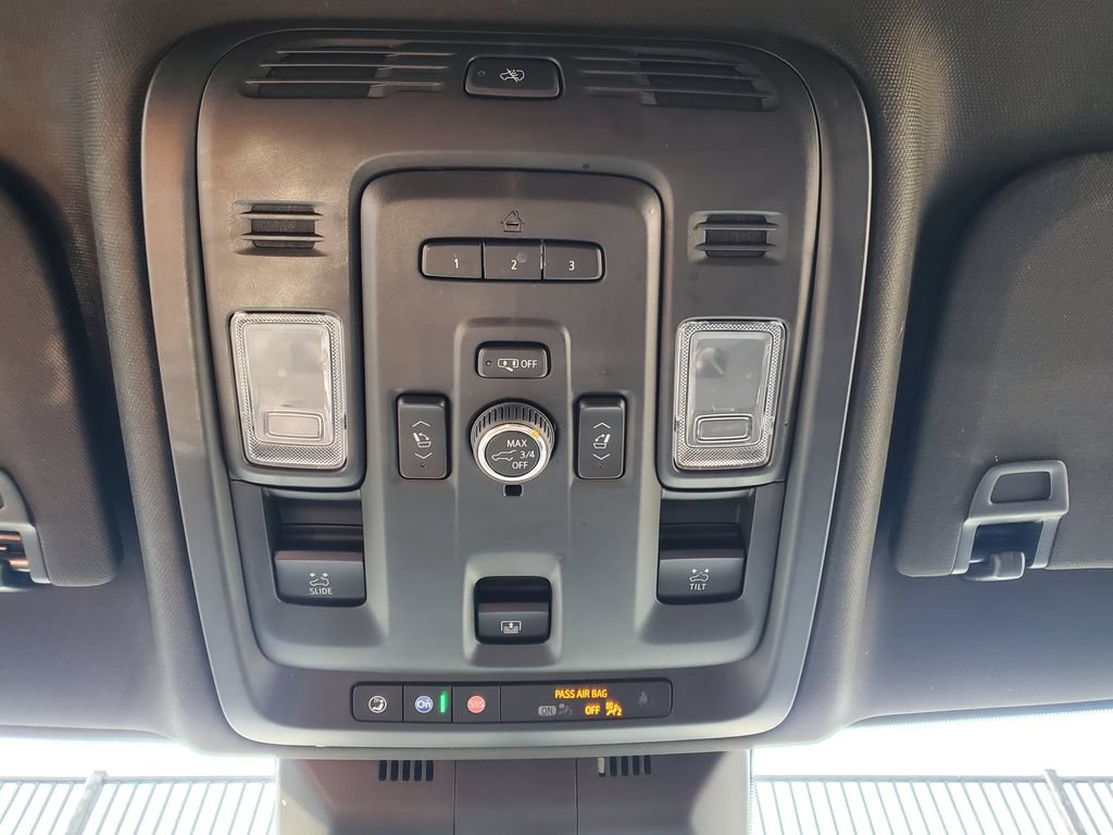Certified 2024 Cadillac Escalade Sport w/ LPO, ONYX Package AWD/4WD image 32