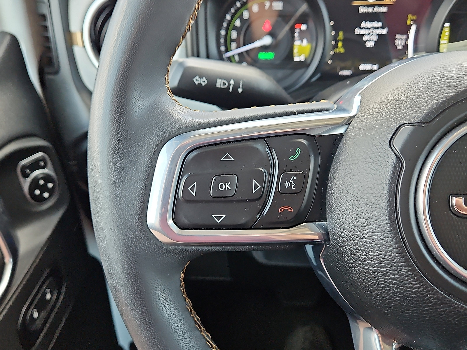 Used 2024 Jeep Wrangler Sahara 4xe image 18