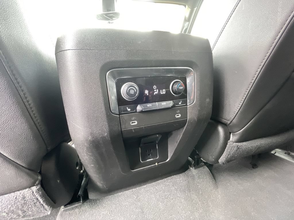 Certified 2021 Chevrolet Suburban Premier w/ Premium Package RWD image 22