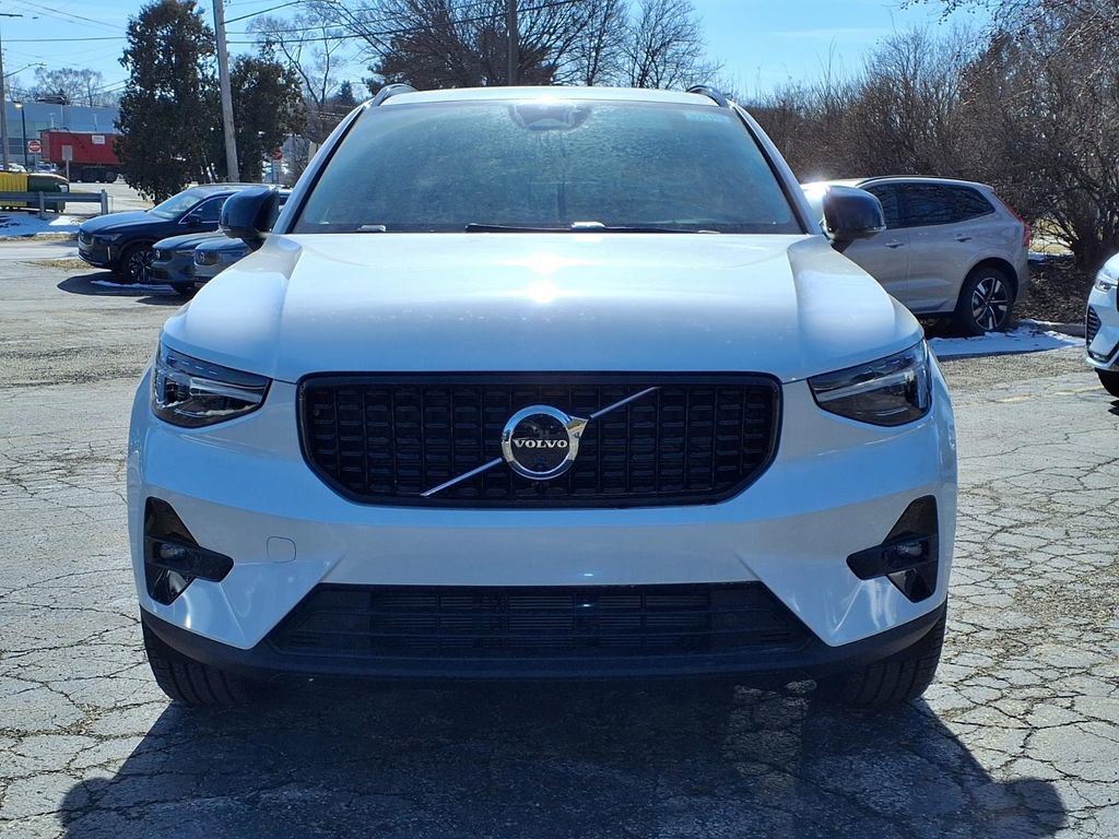 New 2026 Volvo XC40 B5 Ultra w/ Climate Package AWD/4WD image 2