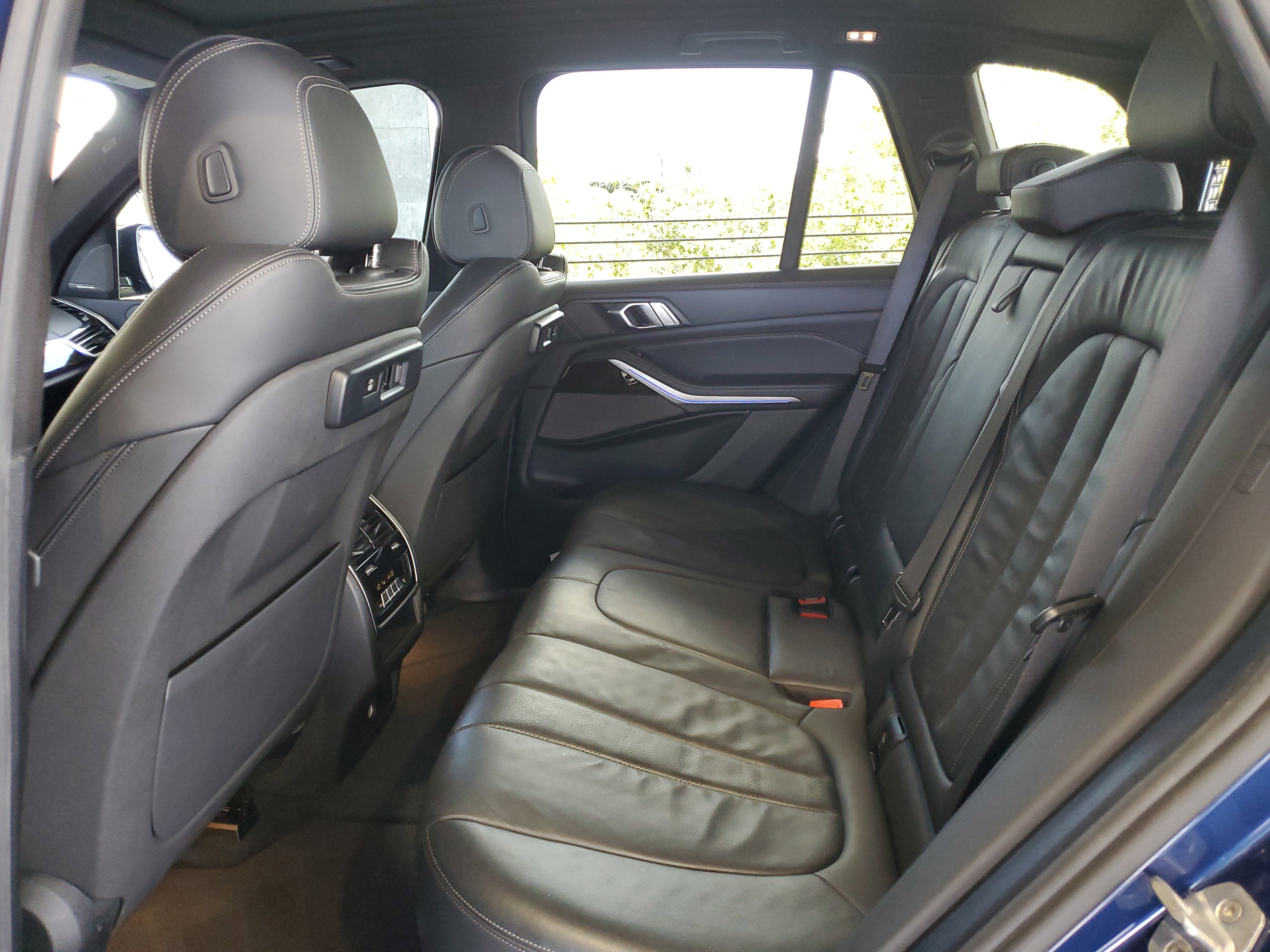 Used 2020 BMW X5 sDrive40i w/ M Sport Package RWD image 9