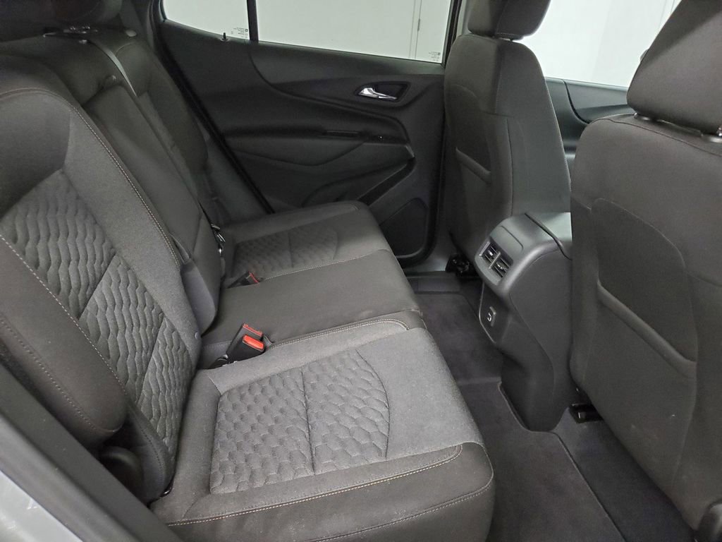 Used 2021 Chevrolet Equinox LT FWD image 23