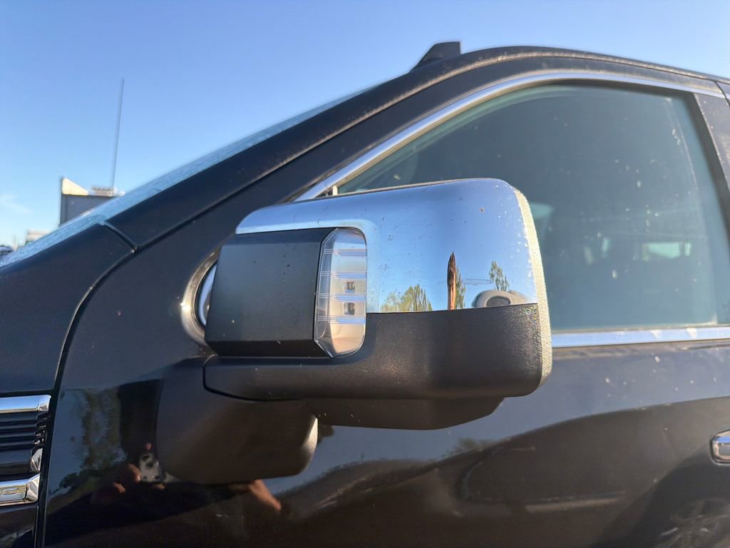 Used 2026 GMC Sierra 1500 SLT image 9