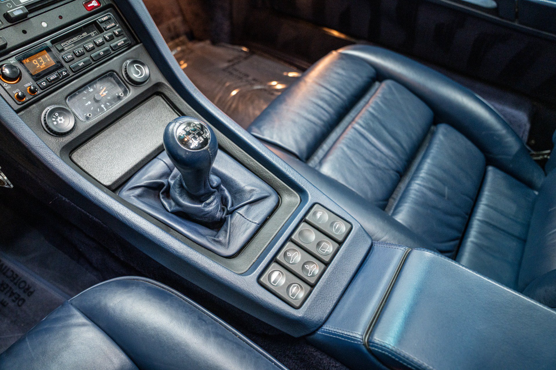 Used 1994 Porsche 928 GTS RWD image 30