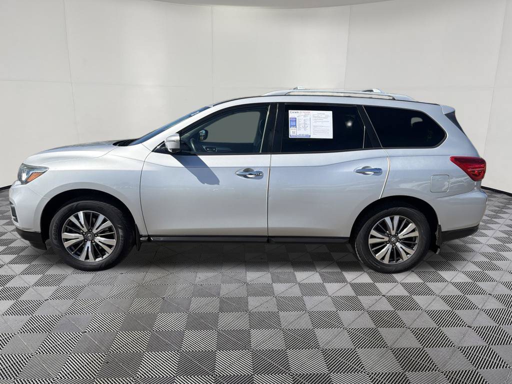 Used 2017 Nissan Pathfinder SL w/ SL Premium Package AWD/4WD image 4
