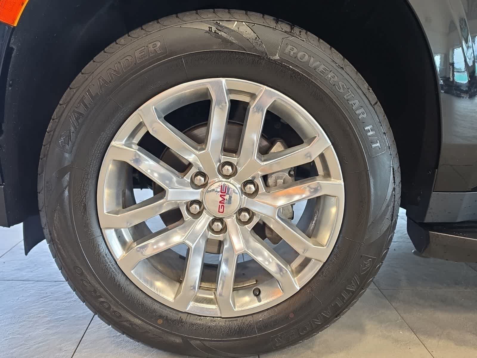 Used 2023 GMC Yukon XL SLT AWD/4WD image 13