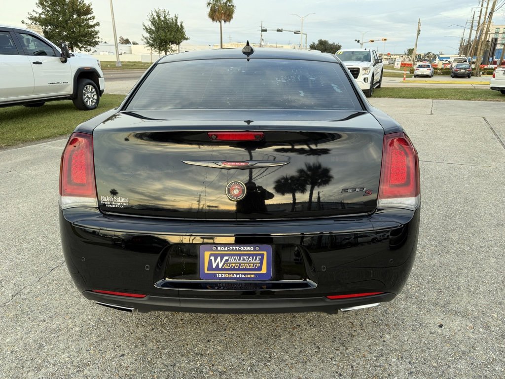 Used 2022 Chrysler 300 S w/ Comfort Group image 2