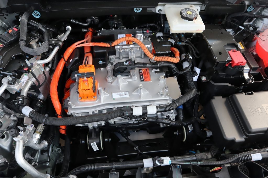 New 2025 Chevrolet Equinox EV LT w/ Convenience Package II image 18