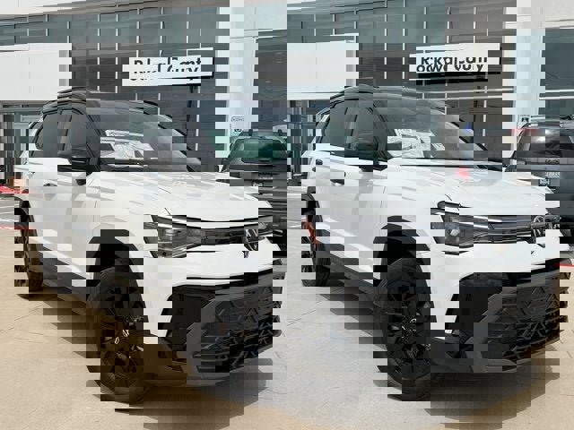 New 2025 Volkswagen Taos SE image 5