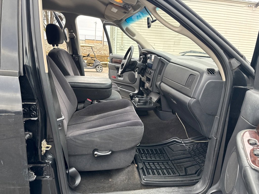 Used 2005 Dodge Ram 1500 Truck SLT w/ Quad Cab Big Horn Value Group image 12