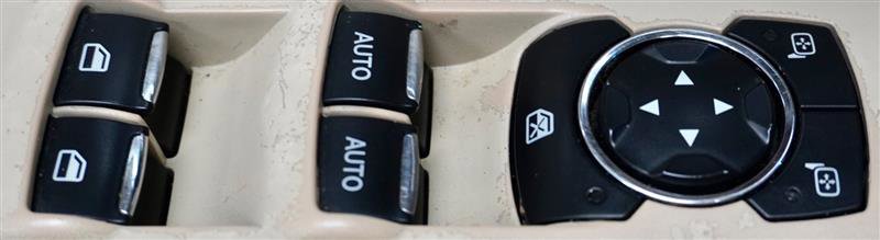 Used 2016 Ford Taurus Limited image 31