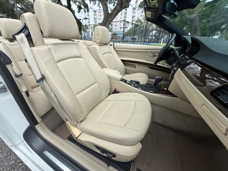 Used 2013 BMW 328i Convertible RWD image 15