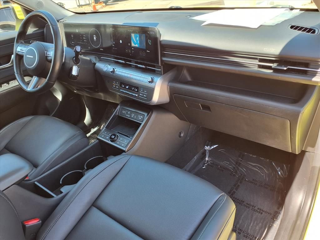 Used 2024 Hyundai Kona Limited FWD image 8