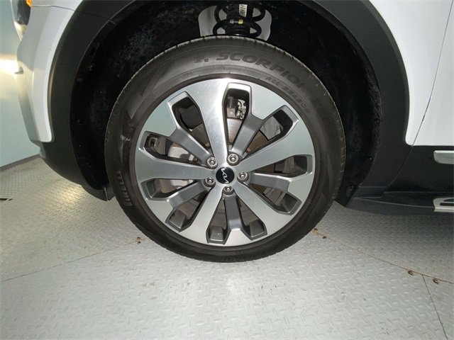 Used 2022 Kia Telluride S image 10