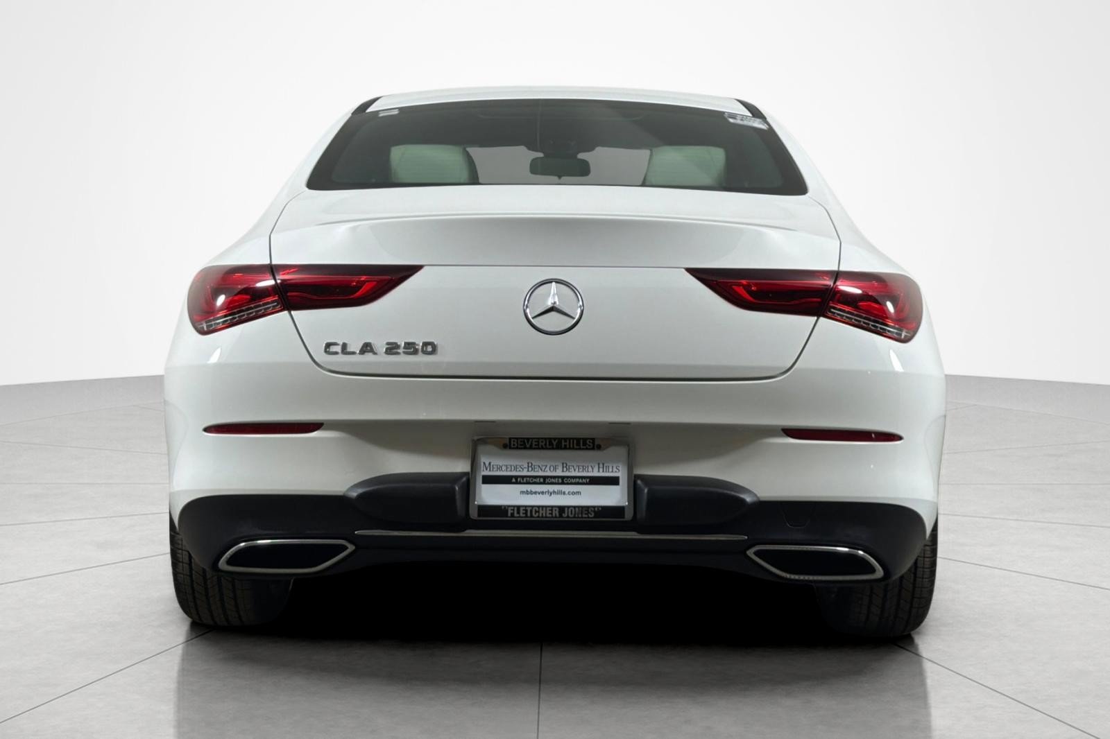 Used 2023 Mercedes-Benz CLA 250 image 4
