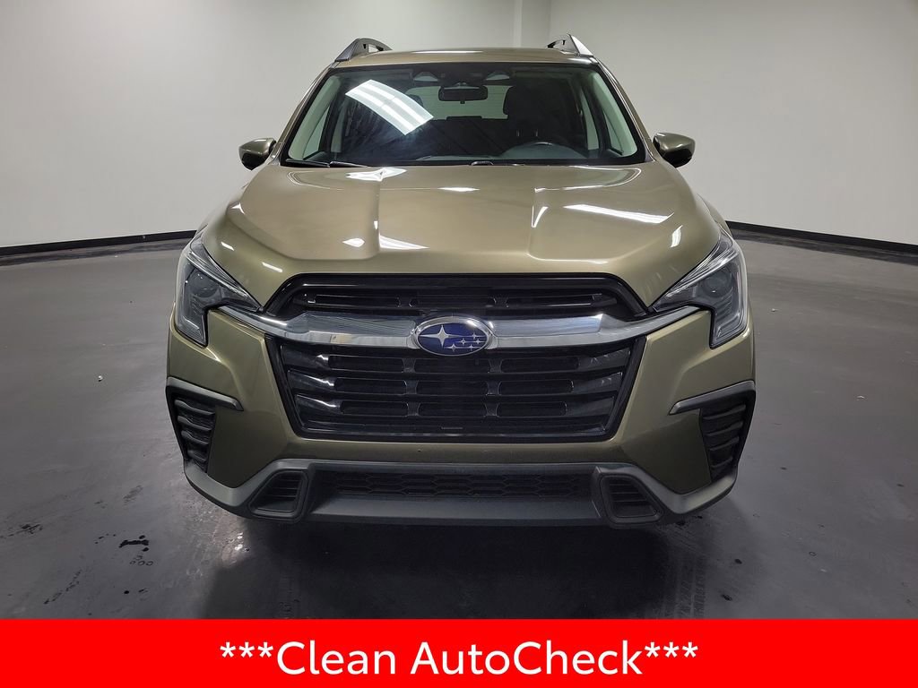 Used 2024 Subaru Ascent Premium AWD/4WD image 3