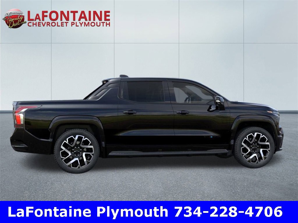 New 2025 Chevrolet Silverado EV RST image 5