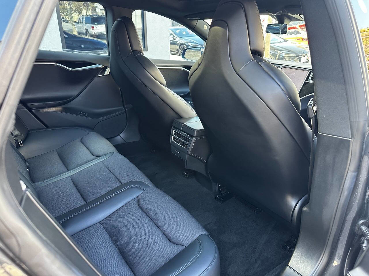 Used 2017 Tesla Model S 75D image 31