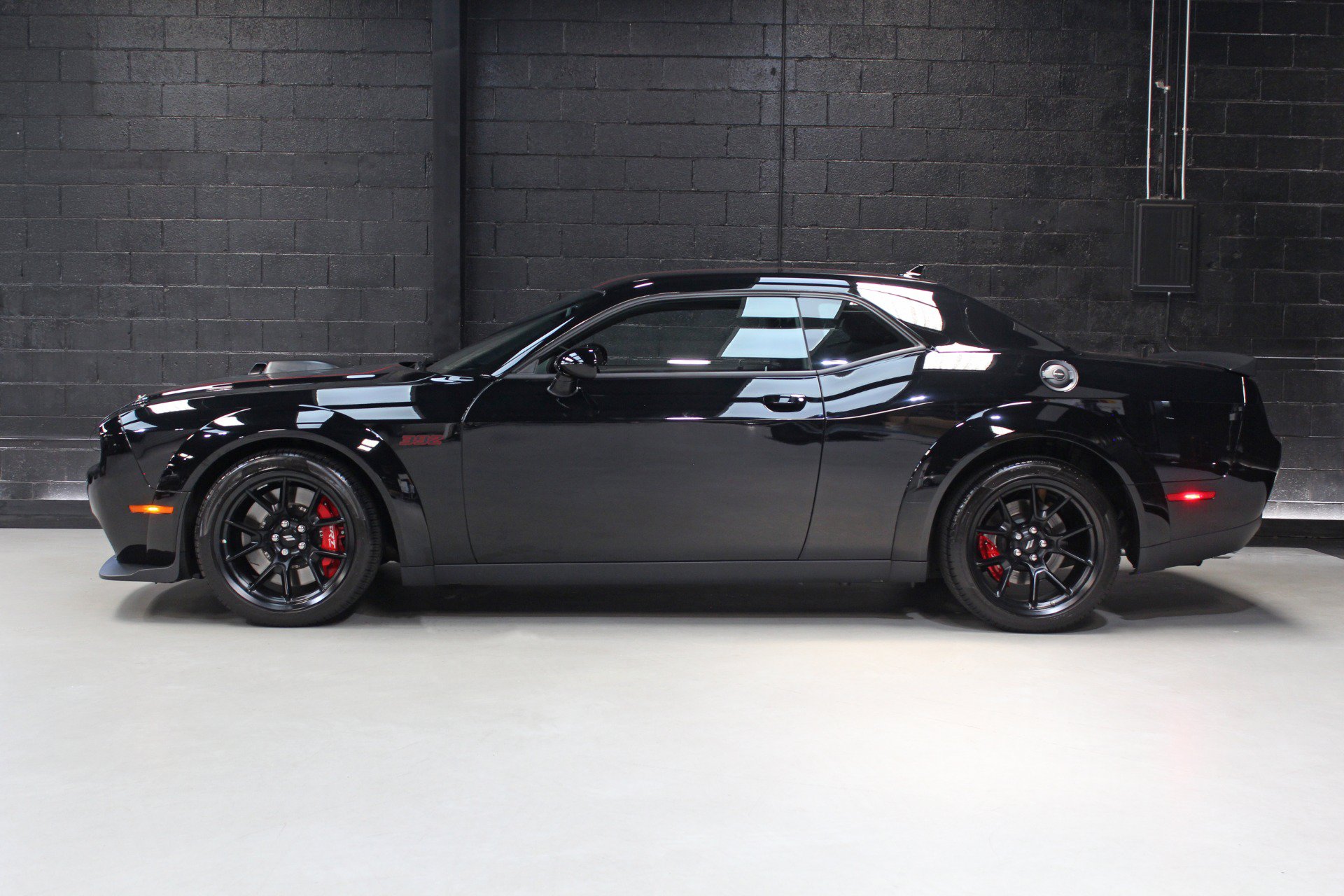 Used 2023 Dodge Challenger R/T Scat Pack RWD image 3
