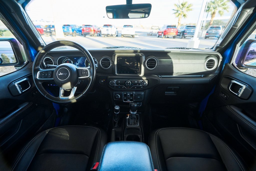 Used 2022 Jeep Wrangler Unlimited Sahara image 33