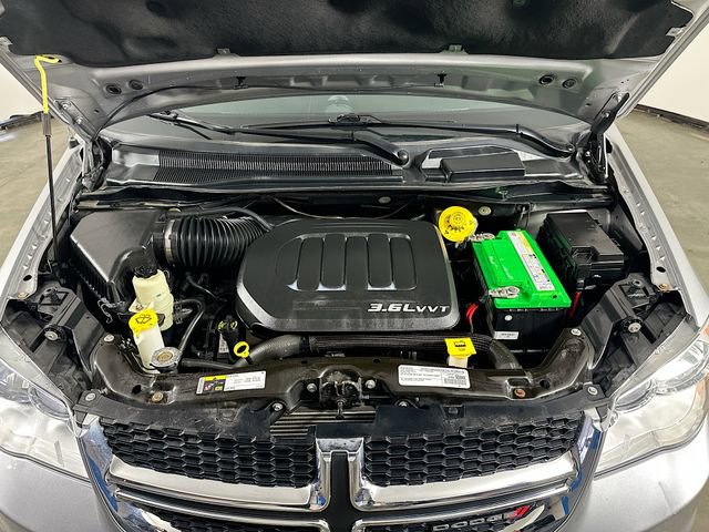 Used 2016 Dodge Grand Caravan SE w/ Quick Order Package 29E SE image 30