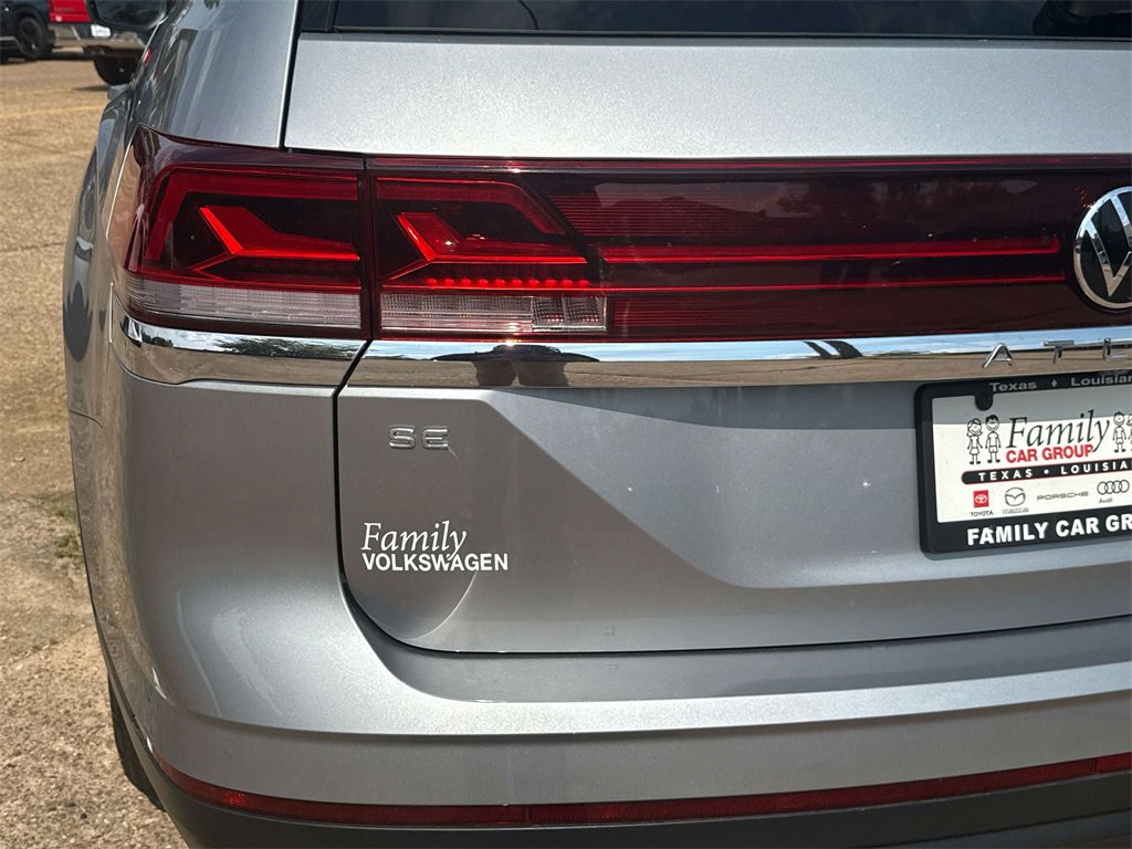 Used 2025 Volkswagen Atlas SE image 8